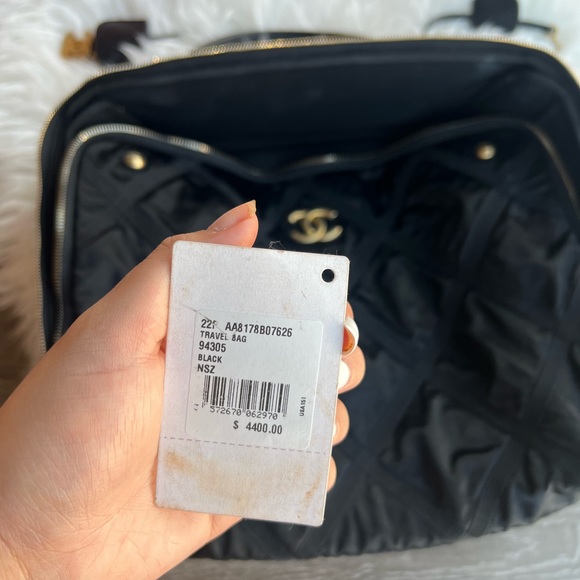 Chanel travel bag - Picture 4 of 6